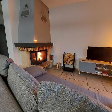 Entre Lac Et Montagne, Chaleureuse Maison 3 Pieces Avec Tres Belle Vue Lac D'Annecy. Terrasse, Jardin, Parking, Cheminee, Barbecue …. Сен-Жорьо Екстериор снимка