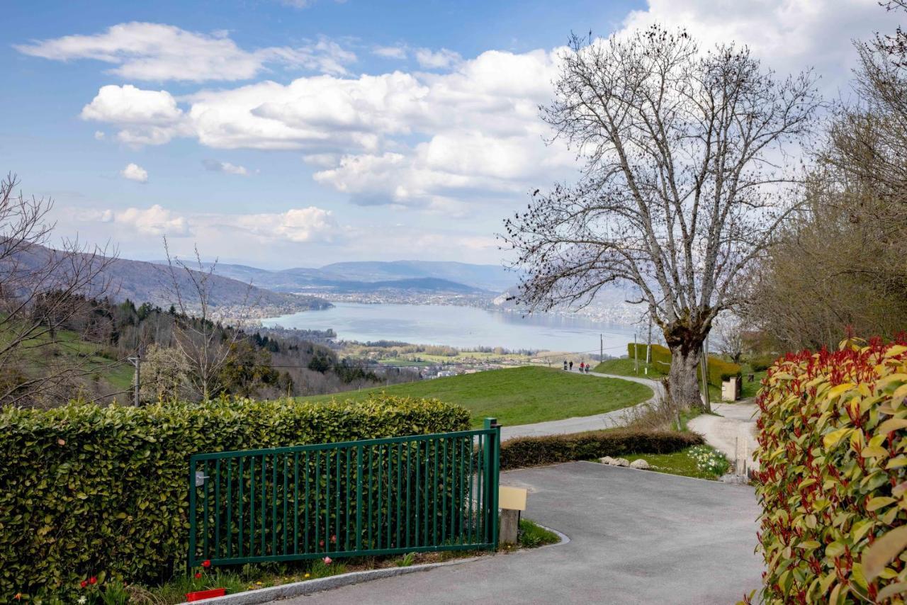 Entre Lac Et Montagne, Chaleureuse Maison 3 Pieces Avec Tres Belle Vue Lac D'Annecy. Terrasse, Jardin, Parking, Cheminee, Barbecue …. Сен-Жорьо Екстериор снимка