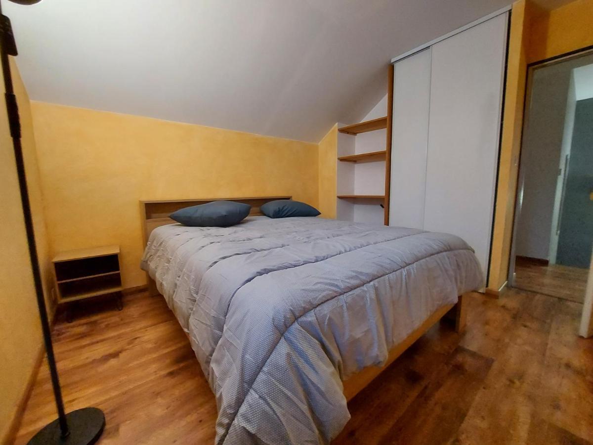 Entre Lac Et Montagne, Chaleureuse Maison 3 Pieces Avec Tres Belle Vue Lac D'Annecy. Terrasse, Jardin, Parking, Cheminee, Barbecue …. Сен-Жорьо Екстериор снимка