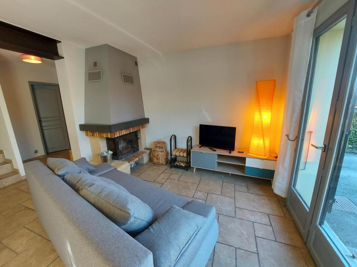 Entre Lac Et Montagne, Chaleureuse Maison 3 Pieces Avec Tres Belle Vue Lac D'Annecy. Terrasse, Jardin, Parking, Cheminee, Barbecue …. Сен-Жорьо Екстериор снимка