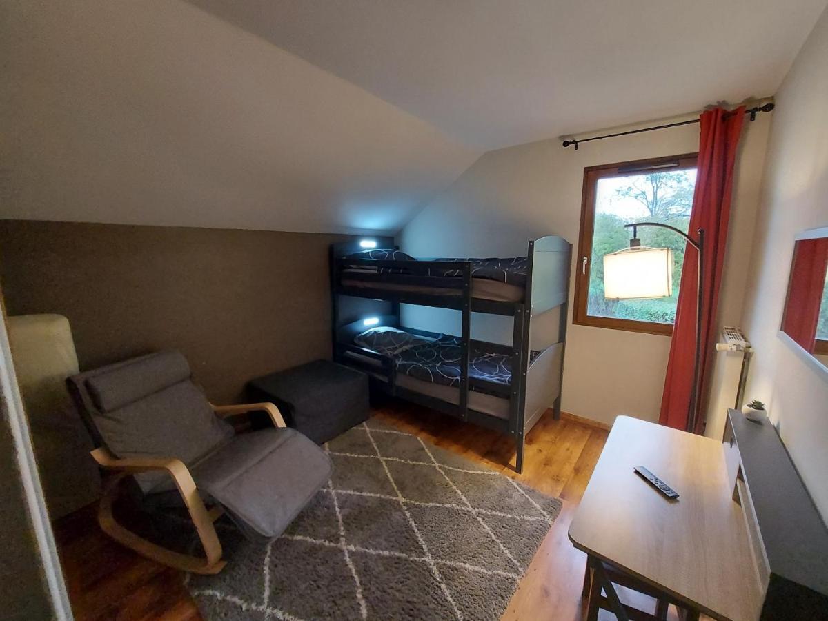 Entre Lac Et Montagne, Chaleureuse Maison 3 Pieces Avec Tres Belle Vue Lac D'Annecy. Terrasse, Jardin, Parking, Cheminee, Barbecue …. Сен-Жорьо Екстериор снимка